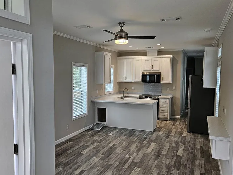 2205 Martin Rd #11 — Photo 3