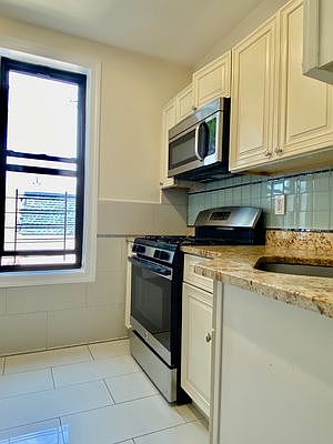 2nd image of 780 E 2nd St APT 3D