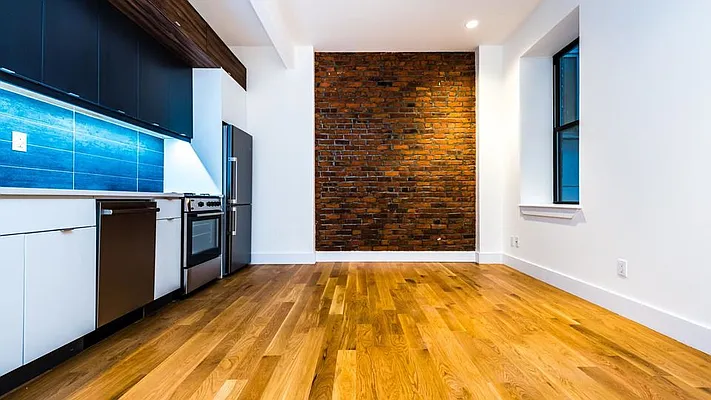 Rented by Nooklyn NYC LLC | media 42