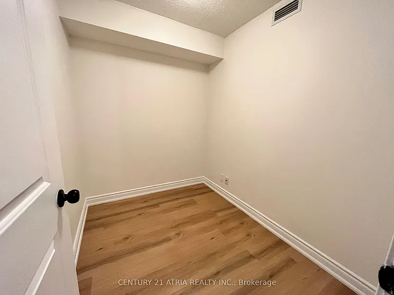 25 Town Centre Ct #1906 — Photo 8