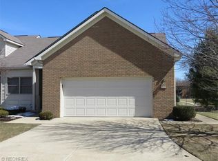 2522 Charing Cross Rd NW, Canton, OH 44708