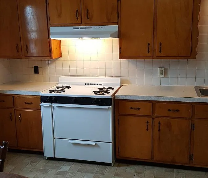 134 W Central St #1 — Photo 9