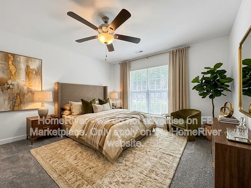 3 bed, 2.5 bath, 2616 sqft, $2,195 — Photo 4