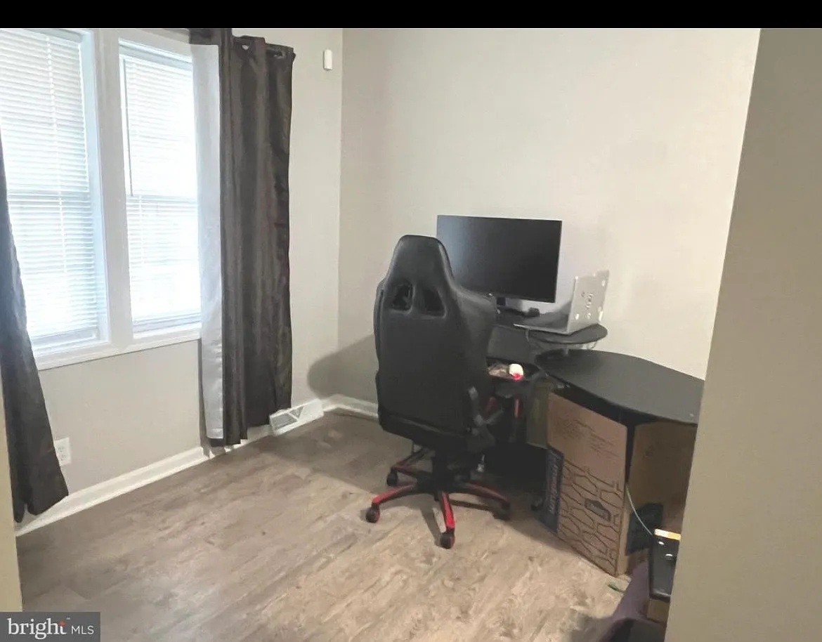 1 bed, 1.5 bath, 1594 sqft, $1,200 — Photo 1
