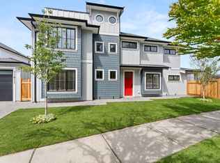 11811 Dunford Rd, Richmond, BC V7E 3M6