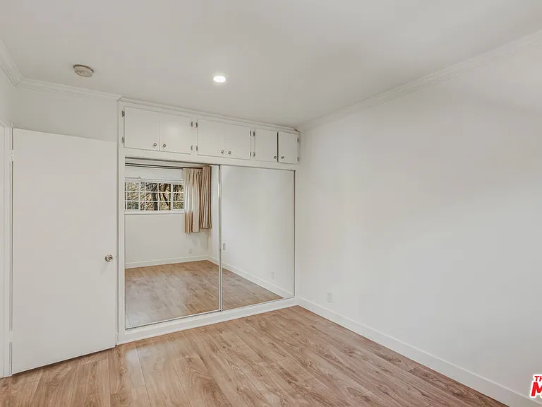 4177 Ince Blvd #1/2 — Photo 19