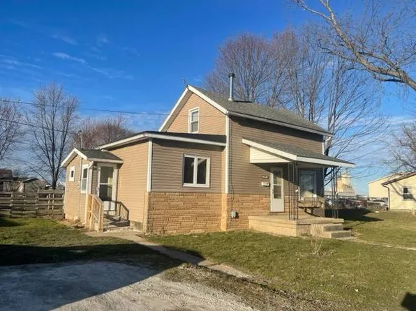 356 E High St, Nappanee, IN 46550