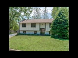 620 Rosewood Cir, Claremore, OK 74017