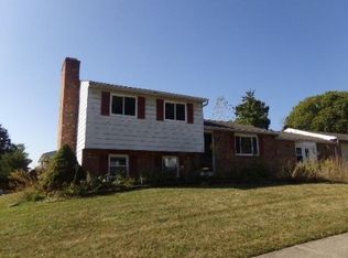 2004 Munich Ave, Dayton, OH 45439