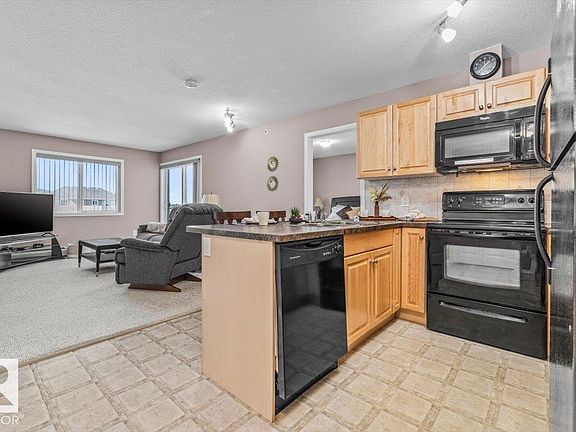 2nd image of 4309 33rd St #412