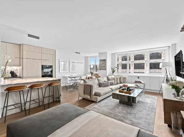 77 7th Avenue image 1 of 11