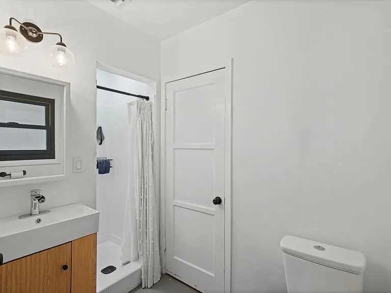 2045 Armour St — Photo 19