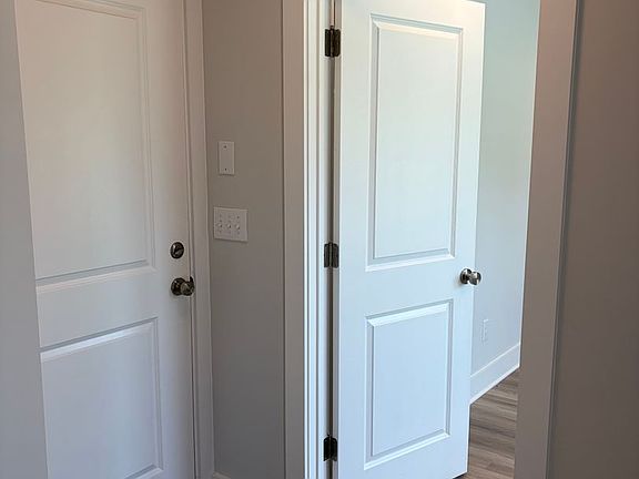 4th image of 413 Nathaniel Way