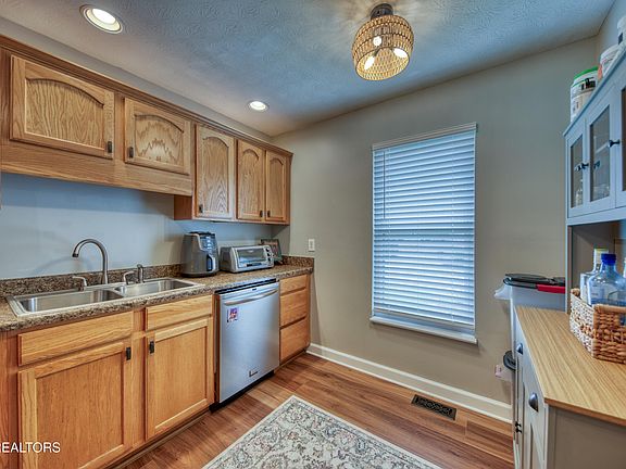 5th image of 8709 Olde Colony Trl APT 30