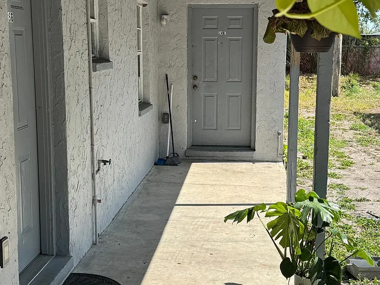 2458 Chestnut Woods Dr #2458 — Photo 1