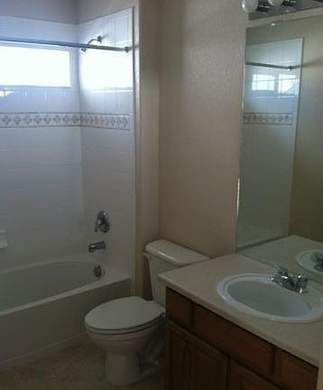 5th image of 4904 Bella Vista Dr
