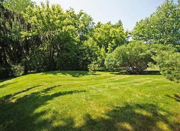 3rd image of 5084 Pinewood Dr