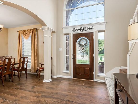 4th image of 109 Northfield Cir