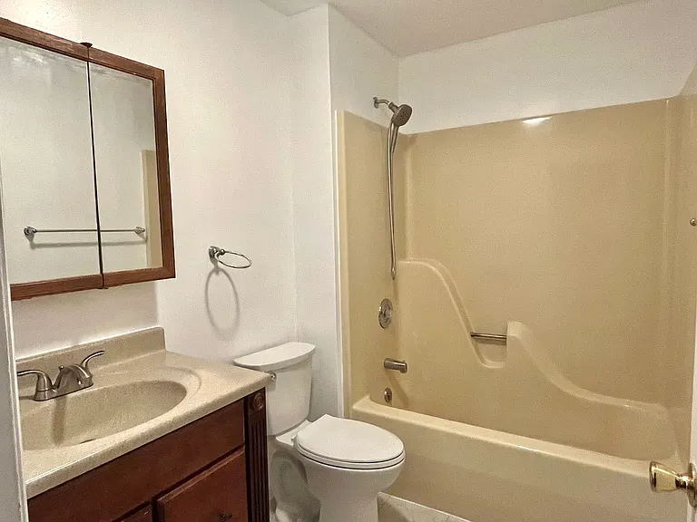 149 Zwolak Ct — Photo 20