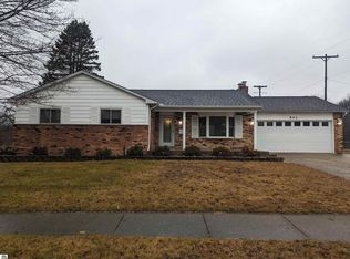 501 Oceana St, Oscoda, MI 48750