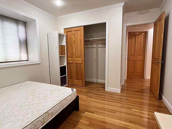 4th image of 961 Holloway Ave