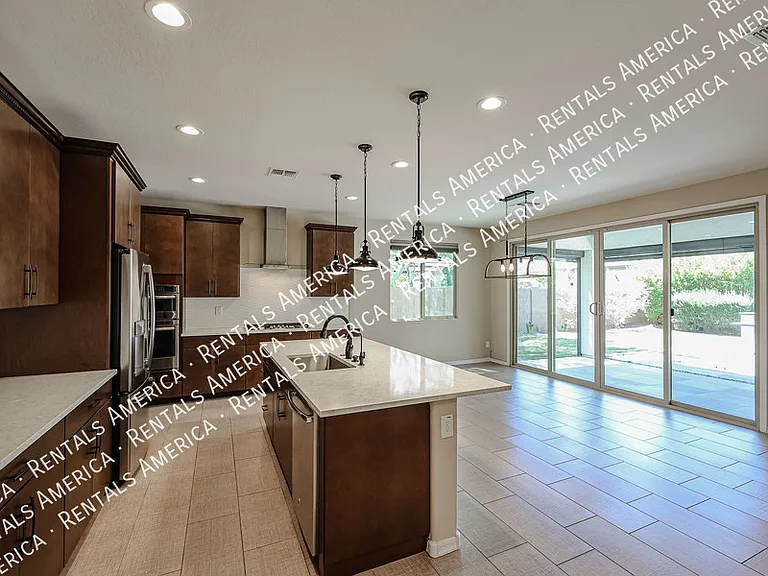 17268 W Straight Arrow Ln — Photo 7