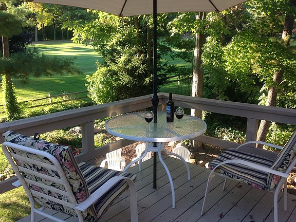 3rd image of 10 Golfside Cir