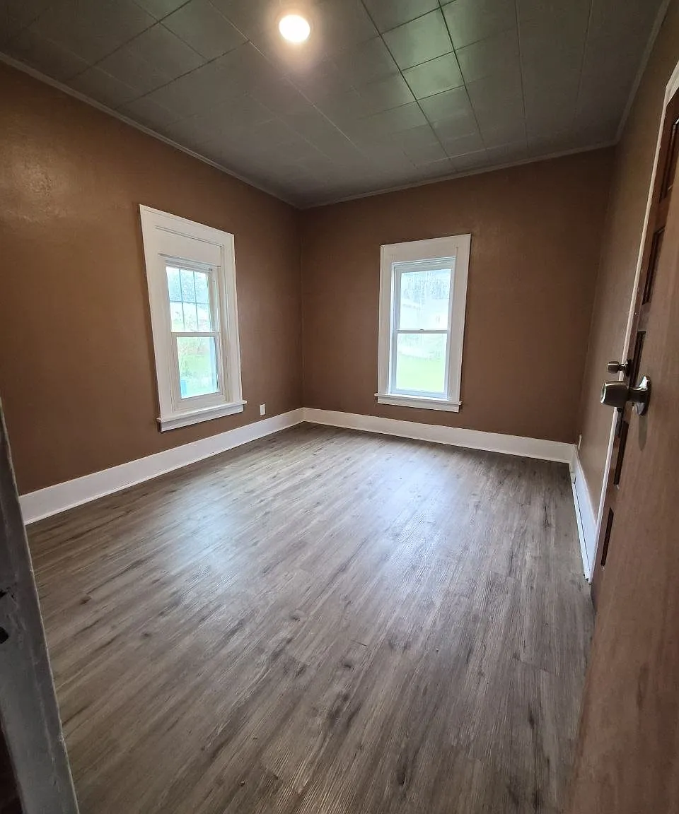 2 bed, 816 sqft, $887 — Photo 2