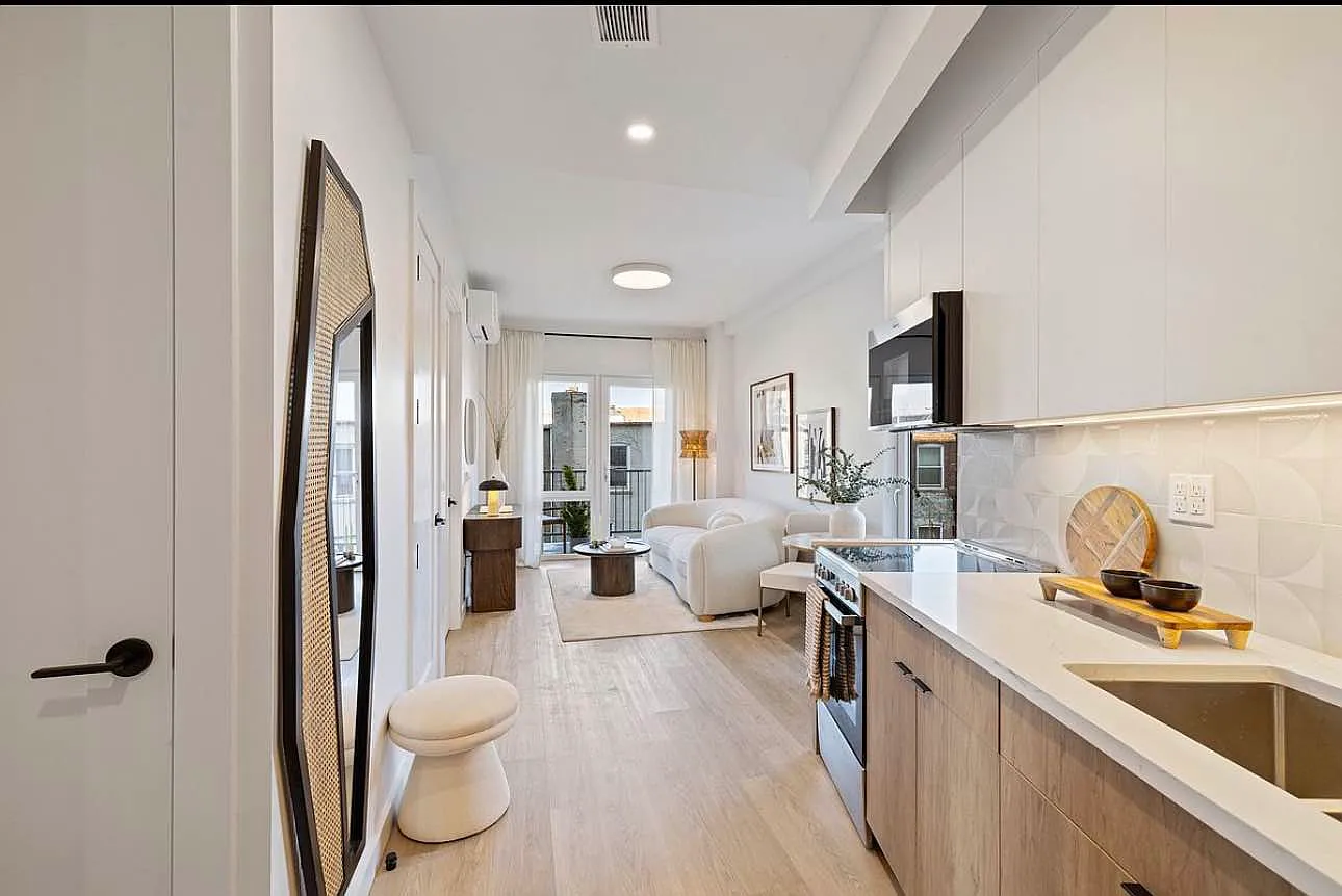 1615 Cedar Street — Photo 2