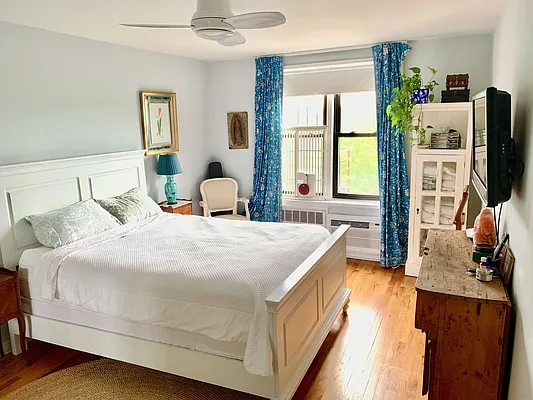 Sold by NY Living Solutions | media 5