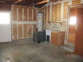 2nd image of 14031 Lake Blvd
