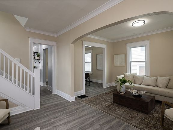 3rd image of 92 Sawyer St