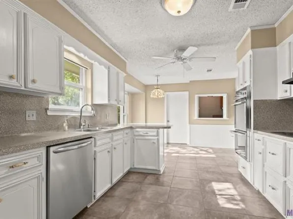 15036 Lynbrook Ave, Baton Rouge, LA 70816
