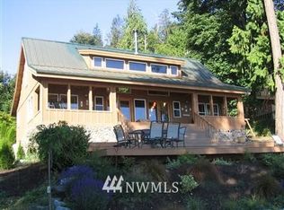 2835 E Camano Dr, Camano Island, WA