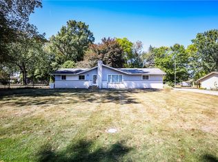 464 Carruthers Rd, Tallmadge, OH 44278