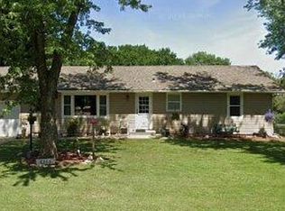 5210 NE Indian Creek Rd, Topeka, KS 66617