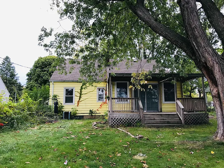 266 Hoover Dr — Photo 36