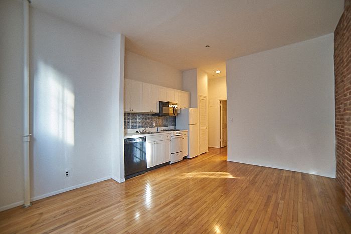 1st image of 339 E 88th St APT 1F
