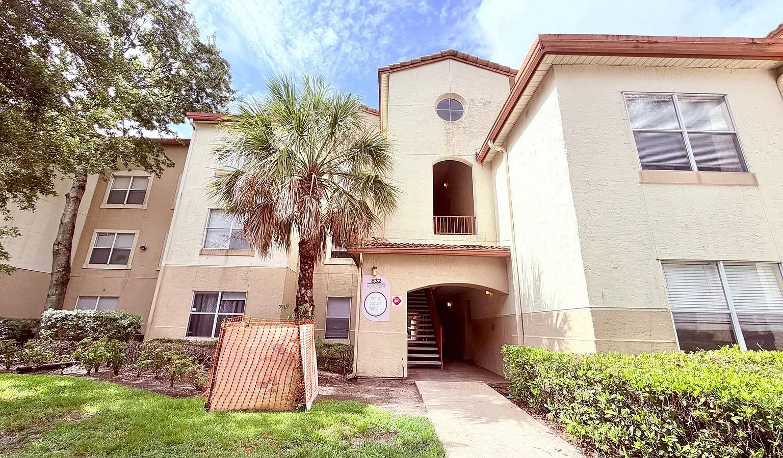 2 bed, 2.0 bath, 1209 sqft, $1,625 — Photo 1
