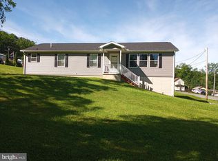 171 Oak St W, Port Matilda, PA 16870