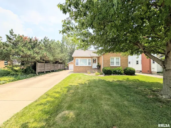 134 N Maple Ave, Morton, IL 61550