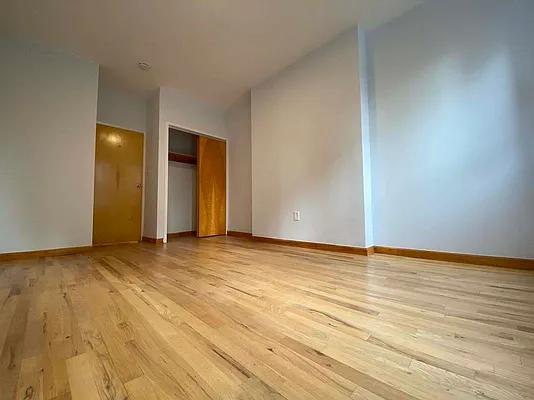 Rented by Bond New York | media 9