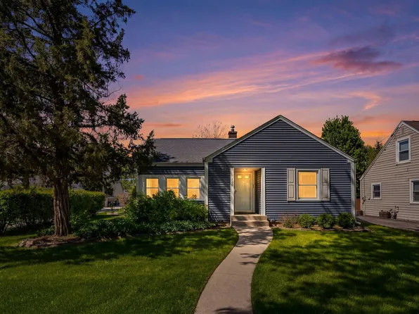630 Wilson St, Downers Grove, IL 60515
