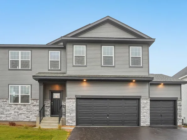 The Adams II Plan, Sienna Grove