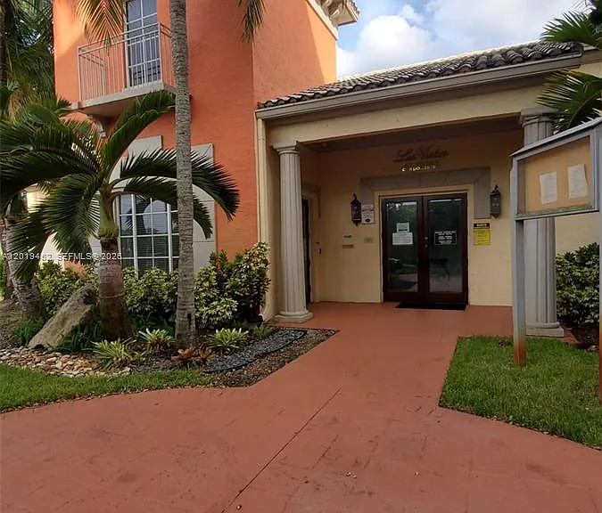 8245 Lake Dr #204 — Photo 10