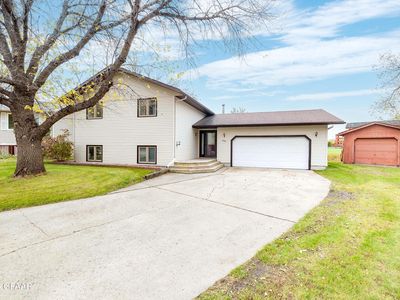 2934 Columbine Ct, Grand Forks, ND, 58201