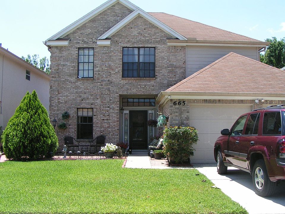 1st image of 665 Remington Oak Dr