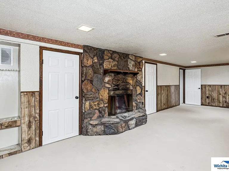 2214 S Glenn Ave — Photo 11