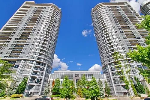 181 Village Green Sq #2821 Photo 1