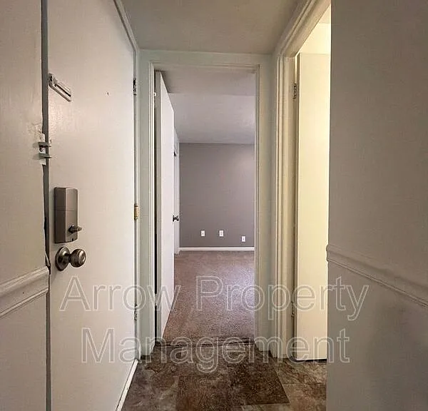 1438 S 20th St — Photo 4